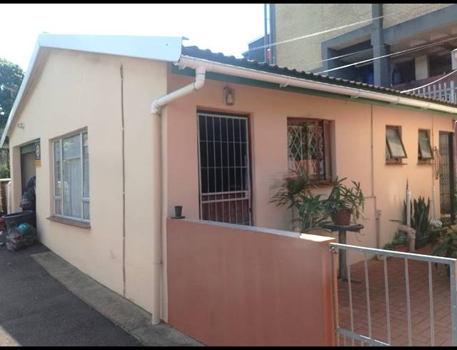 M² BED & BREAKFAST FOR SALE IN BLUFF